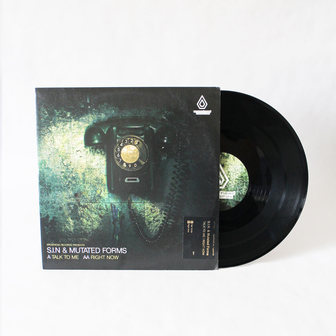 S.I.N & Mutated Forms - Talk To Me Right Now S.I.N & Mutated Forms - Talk To Me Right Now (Vinyl Second Hand) Spearhead Records – SPEAR040 Drum n Bass